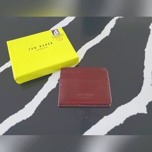 NIB- Ted Baker brown leather billfold, wallet. BRAND NEW